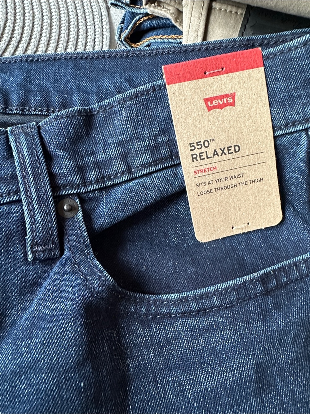 Levi's Relaxed 550 Men's Jeans in Dark Blue Denim size 34x31